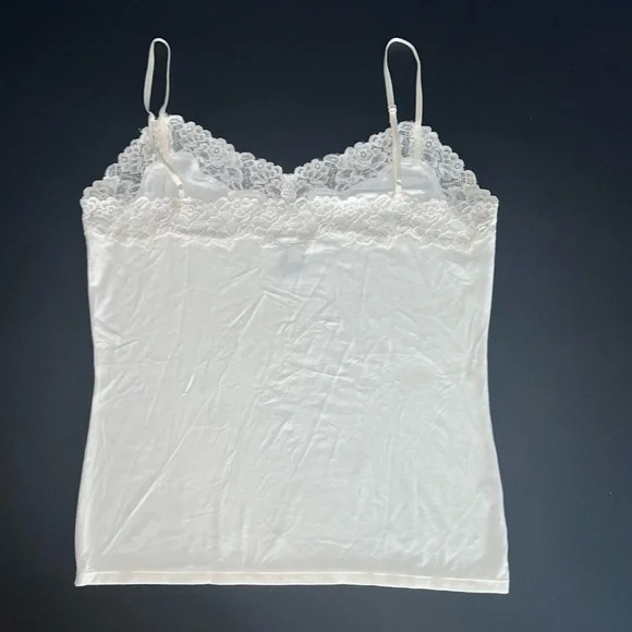 Two Ann Taylor camisoles white and black excellent condition 🩷 - Picture 7 of 14